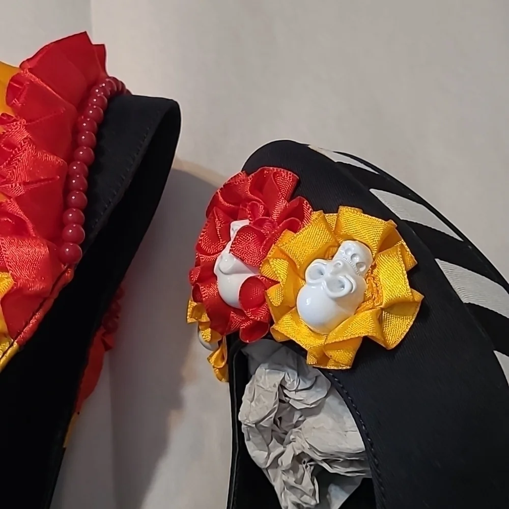 Ellie Colorful Unique Women's Heels NWOT